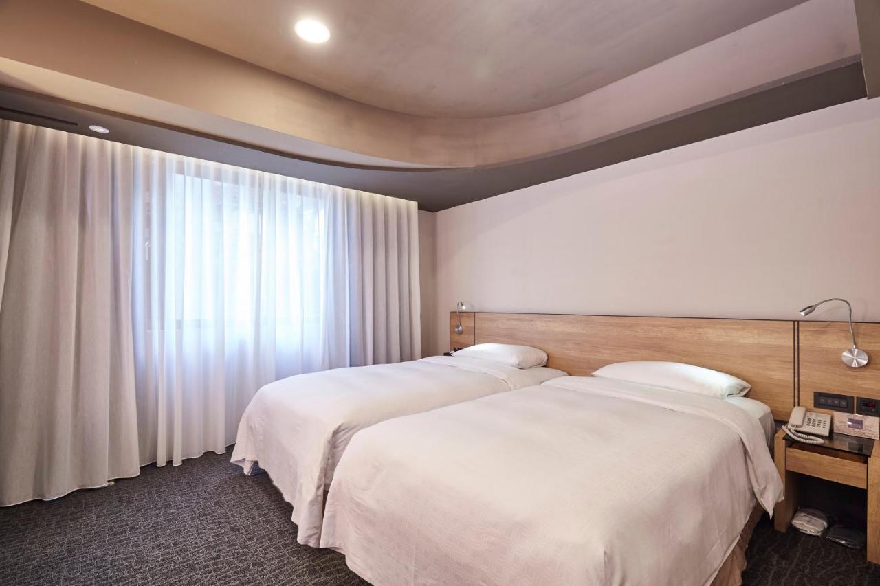 Simple + Hotel Tajpej Kültér fotó