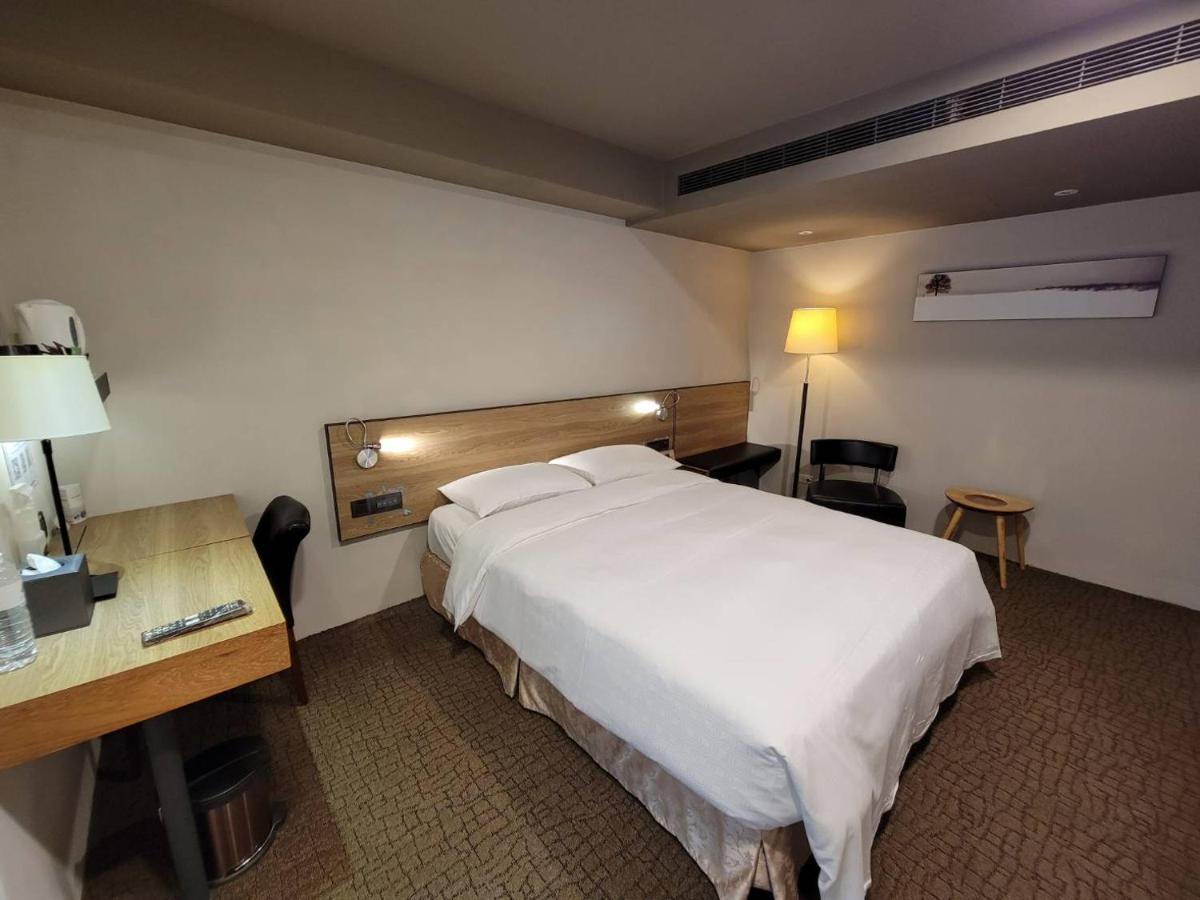Simple + Hotel Tajpej Kültér fotó
