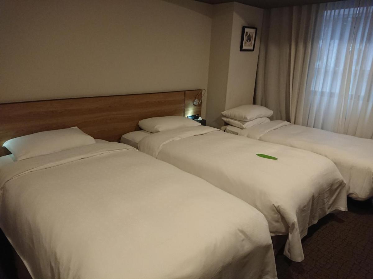 Simple + Hotel Tajpej Kültér fotó