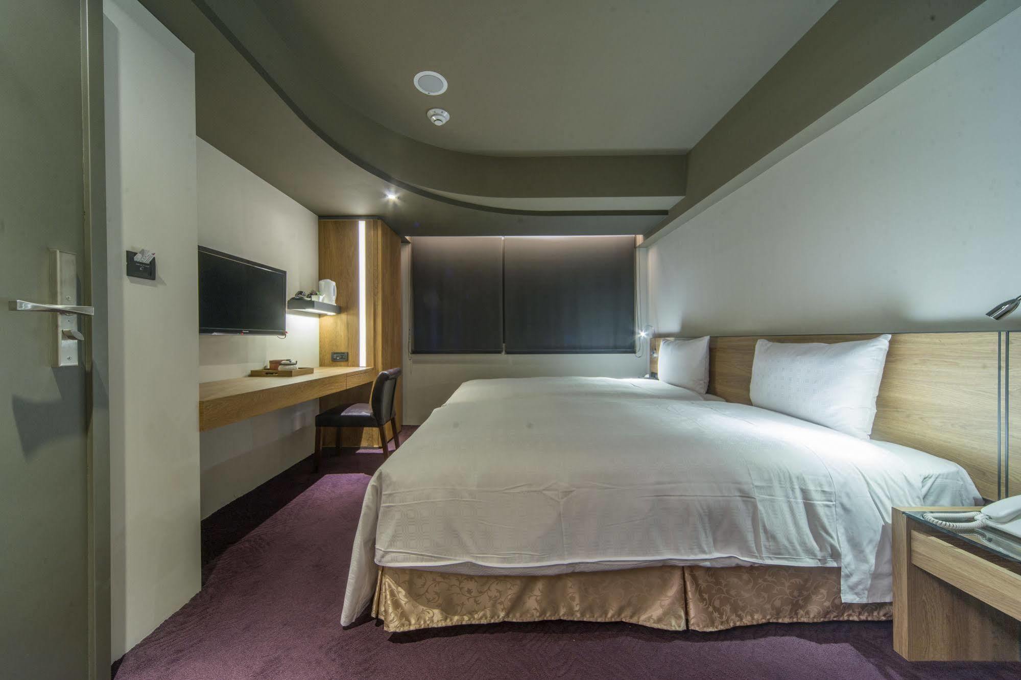Simple + Hotel Tajpej Kültér fotó
